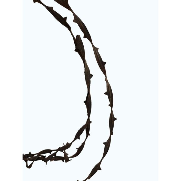 Rustic Vintage Barbed Wire Wreath Garland - 3 Loops - Industrial Farmhouse Count - Picture 5 of 6